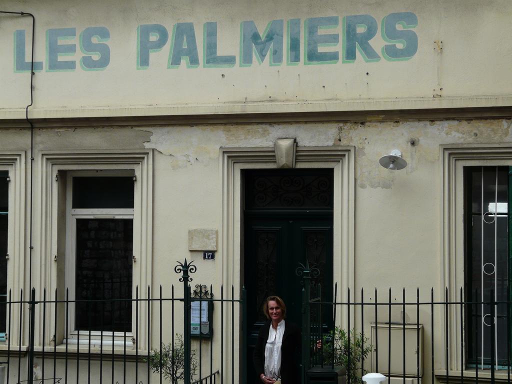 Les Palmiers Bed & Breakfast Grasse Bagian luar foto