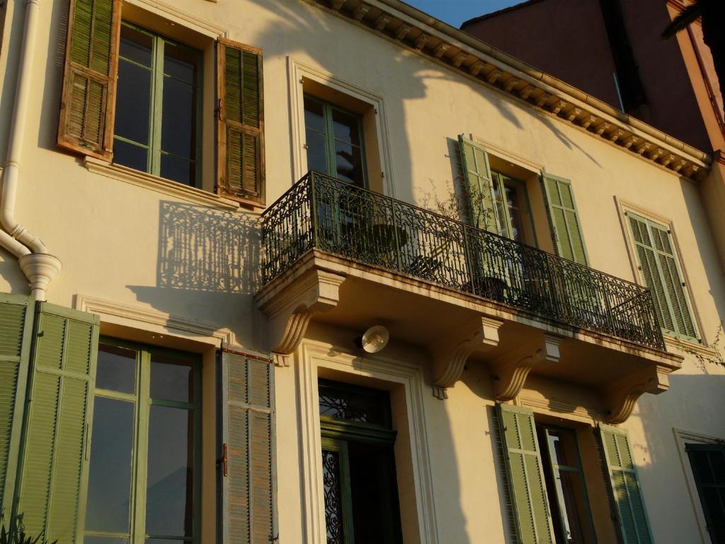 Les Palmiers Bed & Breakfast Grasse Bagian luar foto